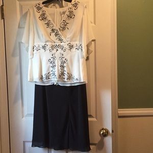Adrianna Papell 2 piece evening dress